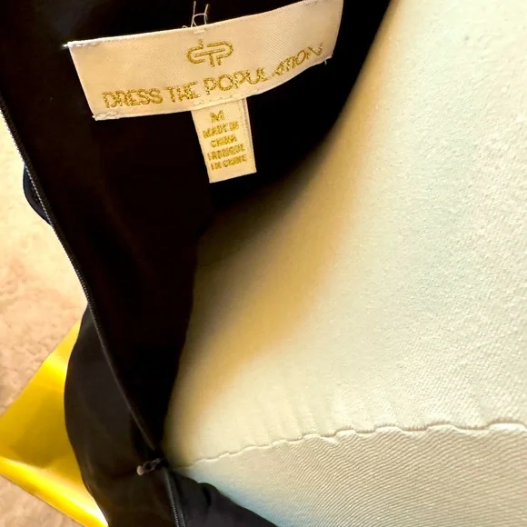 DRESS THE POPULATION Sml Classical Black L/S Dress. Sharp, tailored look. - Picture 4 of 5